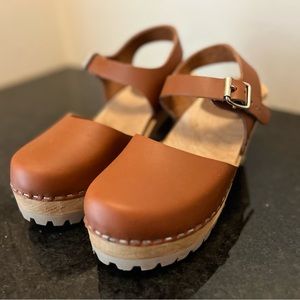 MIA Abba Clogs - Size 38 - Saddle Brown